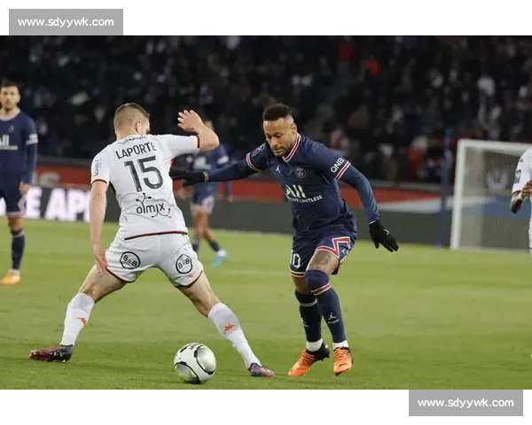 米兰盯上伯恩茅斯外租飞翼特拉奥雷 法甲 10 球引爆转会争夺战