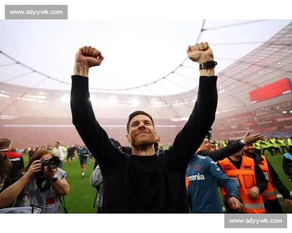 阿隆索直言不满：皇马首秀上半场过于急躁，中场调整显成效