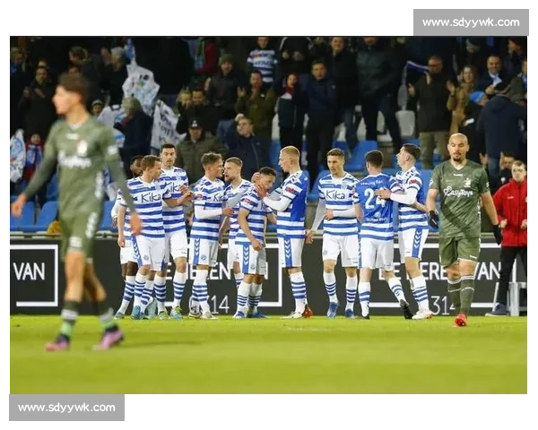 国际米兰迎战热那亚联赛关键之战攻防对决焦点之夜谁主沉浮