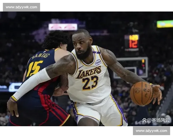 湖人对决活塞强强碰撞詹眉领军新老势力正面对话之夜联盟焦点大战 湖人对决活塞强强碰撞詹眉领军新老势力正面对话之夜联盟焦点大战