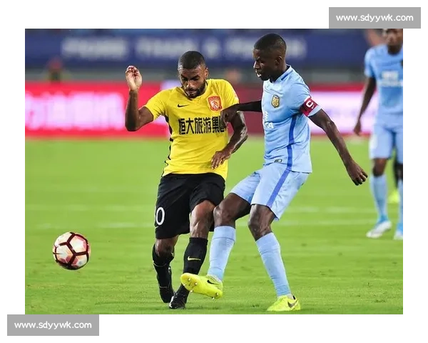 恒大vs苏宁次回合比赛地点揭晓主场优势成焦点引发球迷热议前景分析 恒大vs苏宁次回合比赛地点揭晓主场优势成焦点引发球迷热议前景分析