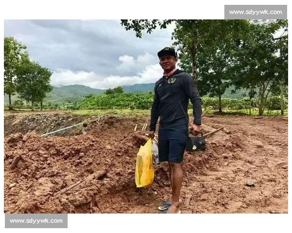 达占巴对决播求巅峰一战揭示泰拳与踢拳的时代碰撞与传奇宿命之夜