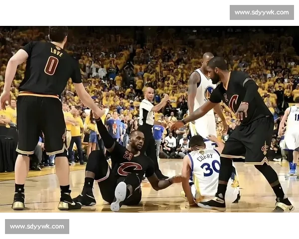 重温勇士对决骑士经典录像回放巅峰对抗全景解析精彩瞬间与战术博弈